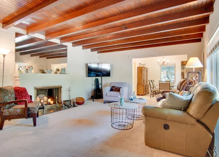 5 Mi To Dtwn: Tuscon Escape W/ Yard & Patio! Holiday home *