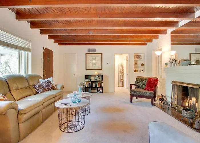 5 Mi To Dtwn: Tuscon Escape W/ Yard & Patio! Tucson